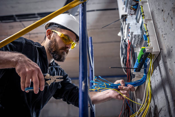 Best Affordable Electrician  in Labelle, FL